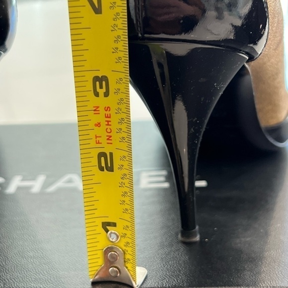 CHANEL 2006 karl lagerfeld collection gold & black patent leather pumps IT 40.5 - Picture 10 of 11